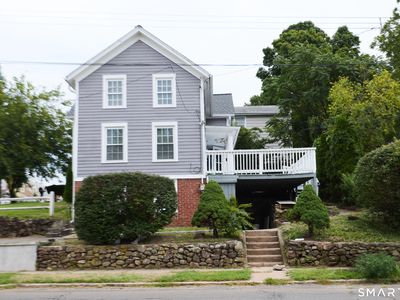 95 Fairview Avenue