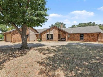 6117 W Gun Hill Way