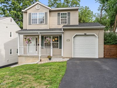5 Pinehurst Avenue