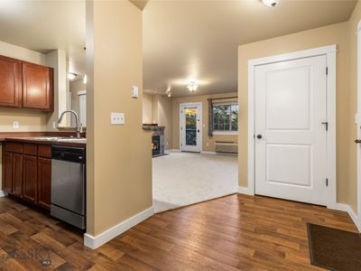 4645 Bembrick St Unit 2B