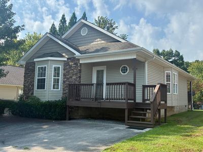 2708 Cobblestone Dr