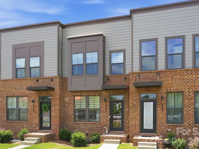 1063 Simcoe Ln