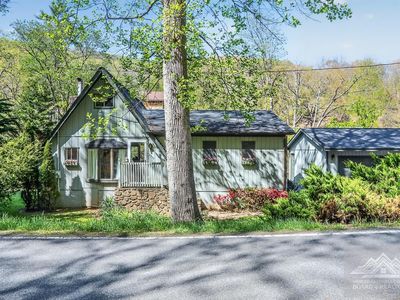 2317 Wolf Creek Hwy