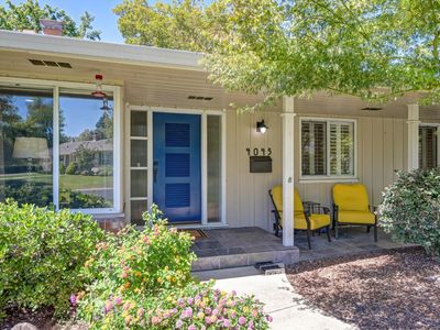 4045 Esperanza Dr