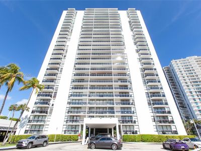 3675 N Country Club Dr APT 410