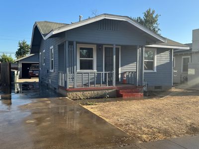 Property at 575 W Weldon Ave, Fresno, CA