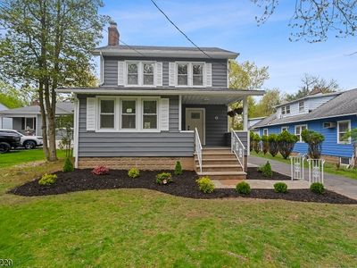 6 Dawes Ave
