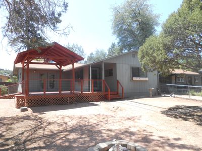209 W Estate Ln