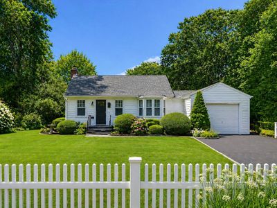 32 Circuit Rd