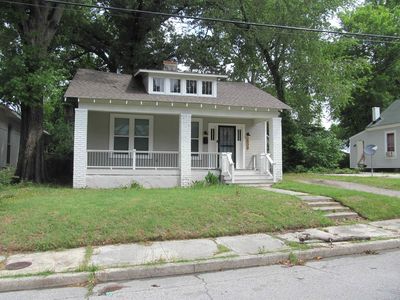 2536 Yale Ave