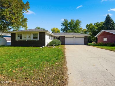3207 Cherry Lynn Dr