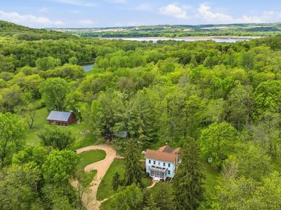 2562 S Blackjack Rd