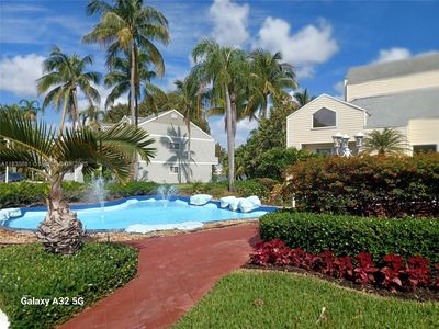 3421 NW 44th St APT 103