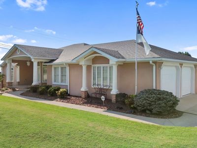 17 Windy Hills Dr