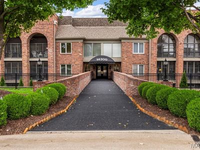 14300 Conway Meadows Ct E APT 202