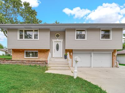 515 Falmouth Ln