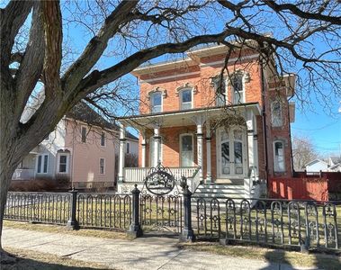 280 S Main St