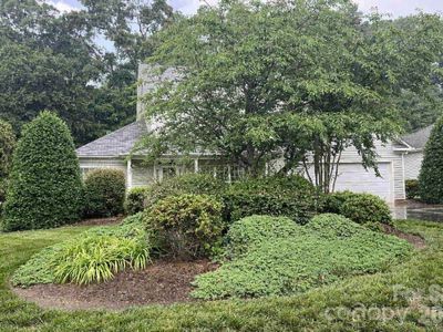 3365 Garrett Dr SW