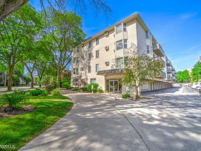 8232 Niles Center Rd APT 311