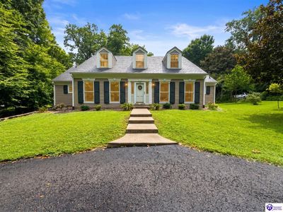 717 Sunrise Ln