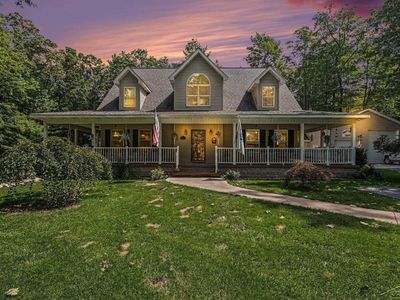 1287 Adams Dr