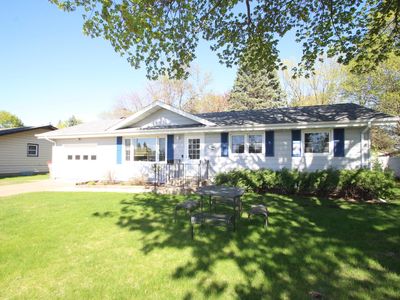 Property at 848 Dellwood St S, Cambridge, MN