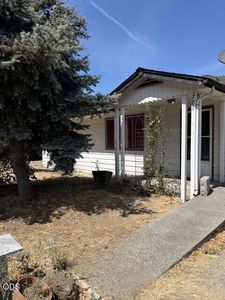Property at 781 N 2nd Ave, Gold Hill, OR