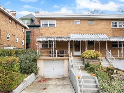 1462 Barnsdale St