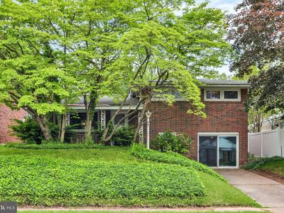 240 Walnut St