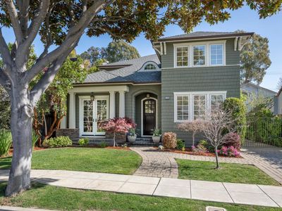1102 Balboa Ave