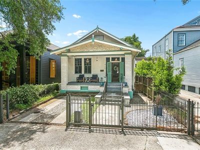 915 Opelousas Ave