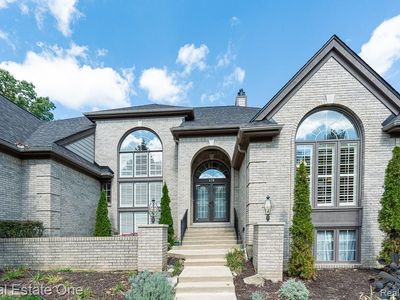 670 Cherry Tree Ln