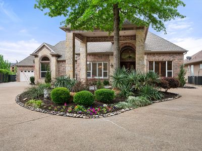 6304 Estates Ln