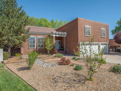 2409 Calle Del Estavan NW