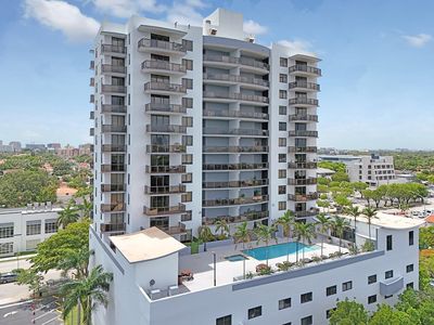 2301 SW 27th Ave APT 1300