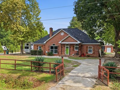 605 Bell Rd