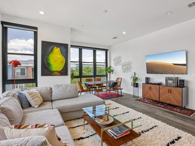 800 Embassy Dr APT 319