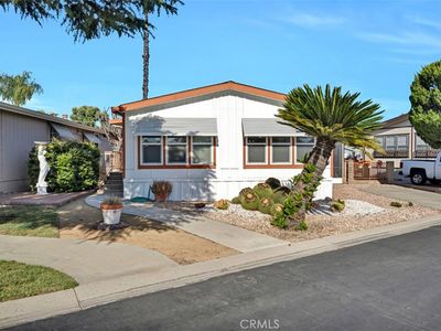 1275 Bishop Dr