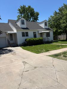 2435 4th Ave