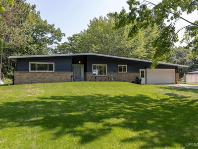9 Marquette Dr