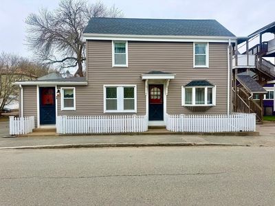 72 Friend St