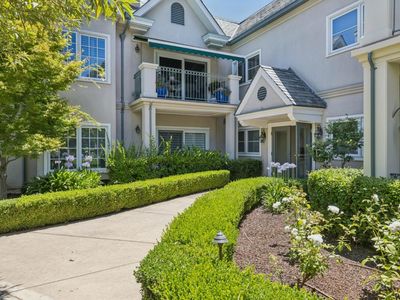 1 W Edith Ave APT D125