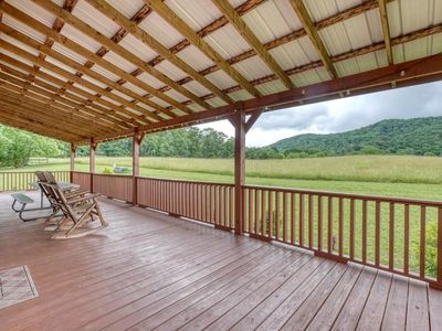 Property at 568 Parks Rd, Hiawassee, GA