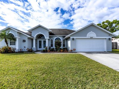 5240 NW Jannebo Street