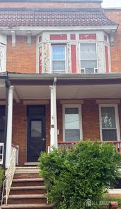 1384 Bryant St