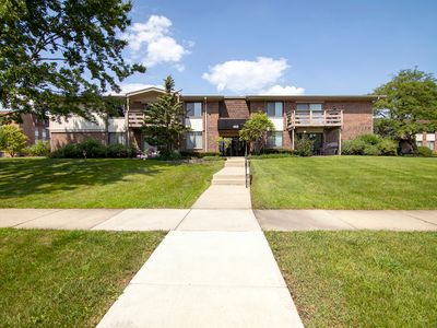 462 Raintree Dr Unit 2A