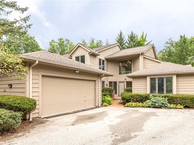 2211 Landerhaven Ct