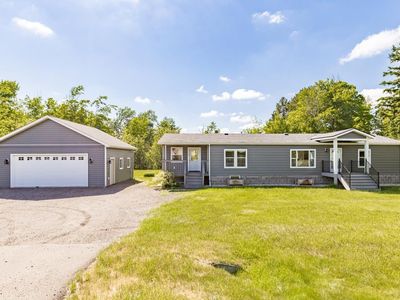 4407 Ugstad Rd