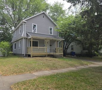 49 Corona St