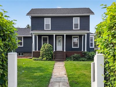 40 E Market St